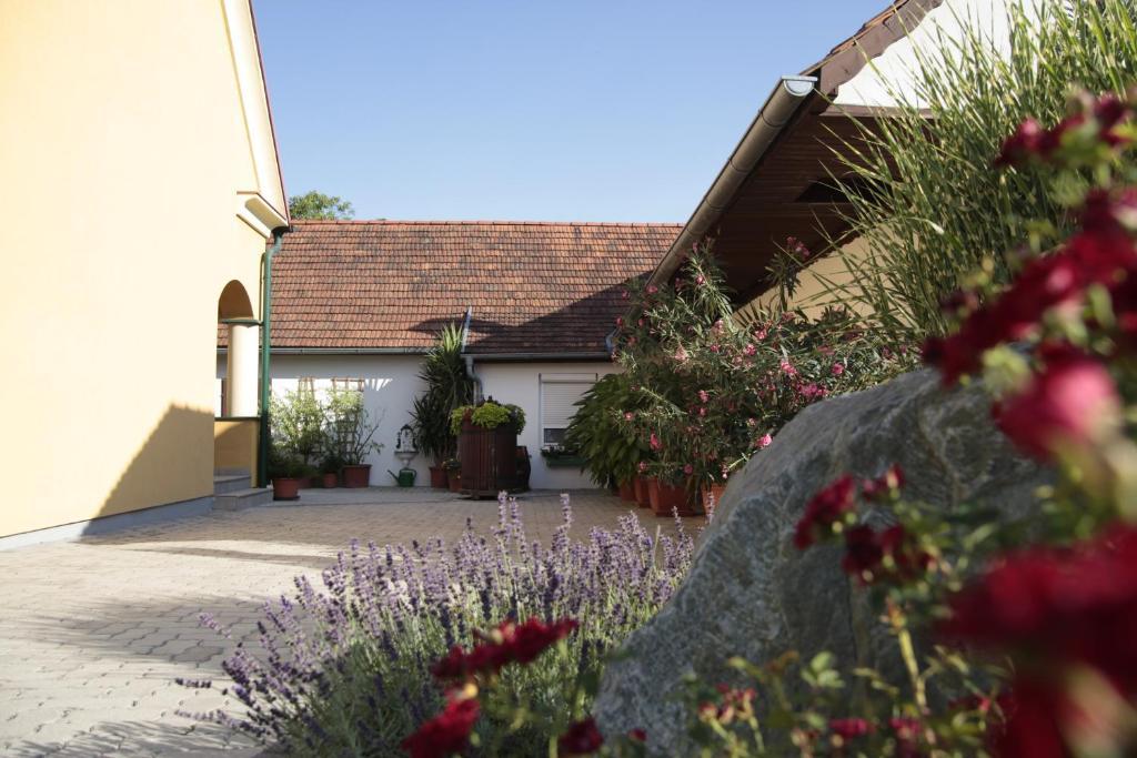 Ferienhof Uhudler-Arkaden Stegersbach Zewnętrze zdjęcie